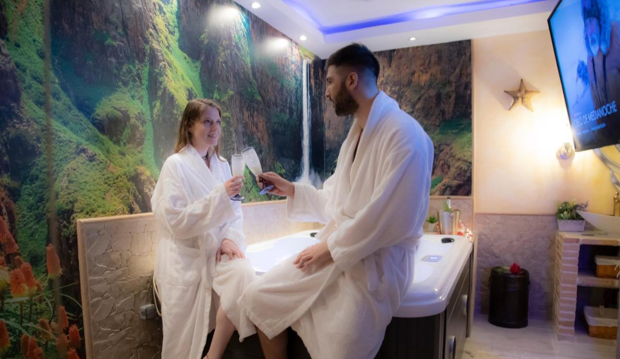 Apartamento Estrella Sauna Spa Jacuzzi Alhama de Aragón Eksteriør bilde